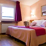 Romea Hotel 3*