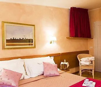 Szálloda Romea 3*